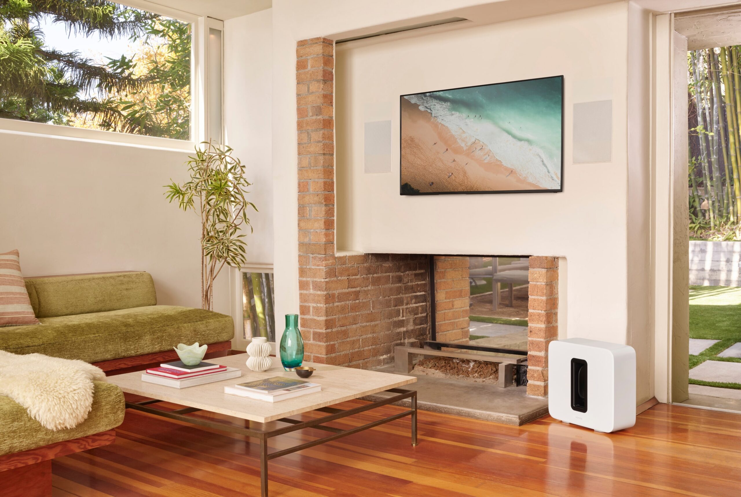 Home cinema equipment example